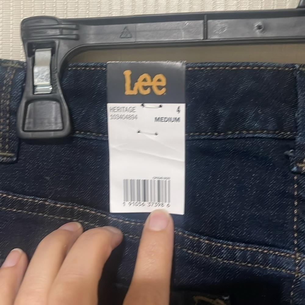 NWT LEE Women's Jeans Relaxed Fit Straight Leg High Rise Size 4 - Picture 6 of 11